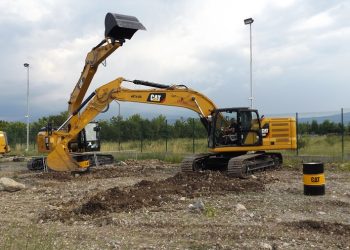 Елтрак България представи най-новото от Caterpillar