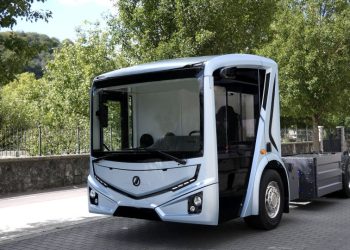 Новото поколение на Irizar ie truck е на Solutrans
