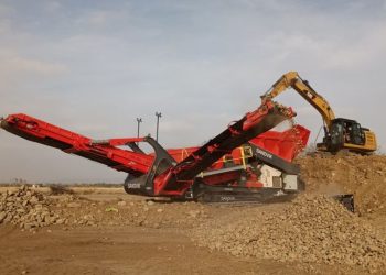 Елтрак България пусна в експлоатация мобилни машини Sandvik
