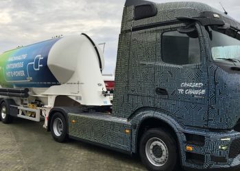 Holcim поръча 1000 електрически Mercedes-Benz eActros 600