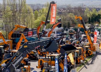 21 100 души посетиха изложенията за строителство, едра строителна техника и дървообработване