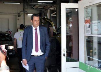 Министър Гвоздейков ще предложи промени в правилата за техническите прегледи