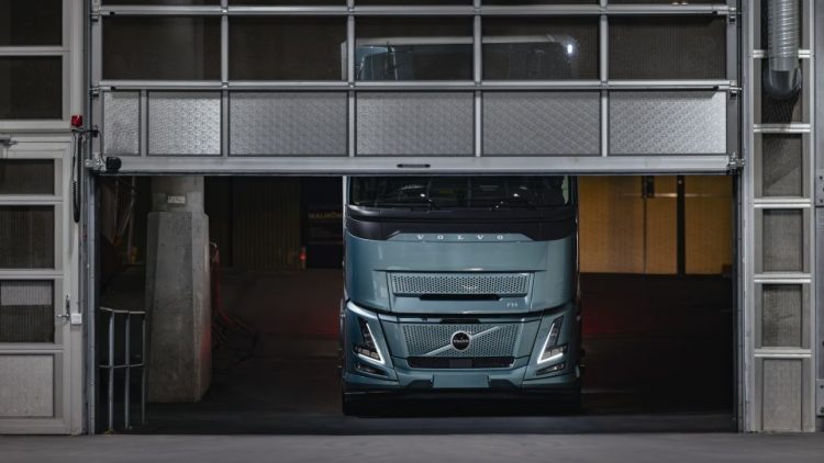 Volvo пуска електрически камион с пробег от 600 км