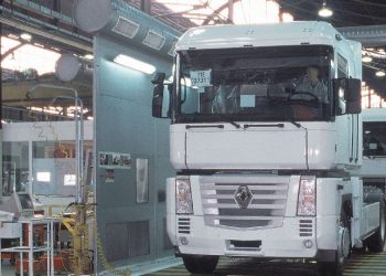 Renault Trucks празнува 60-ата годишнина на завода си в Бург-ан-Брес