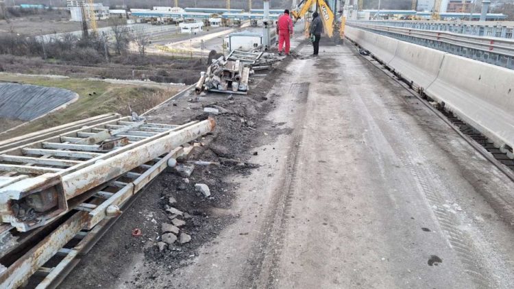 Ремонтът на Дунав мост продължава по график