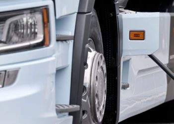 Scania, SKF и LOTS Group пускат трасе за батерийни електрически камиони