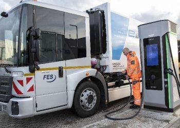 Mercedes-Benz Trucks с нова преработена високоволтова батерия за eActros 300/400 и eEconic