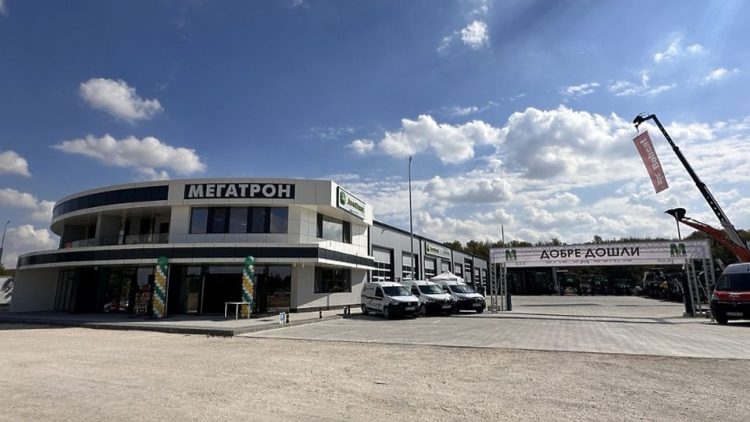 Мегатрон с нов търговско-сервизен комплекс