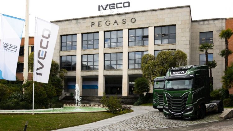 IVECO S-Way Driving Experience 2025: където иновациите се срещат с пътя