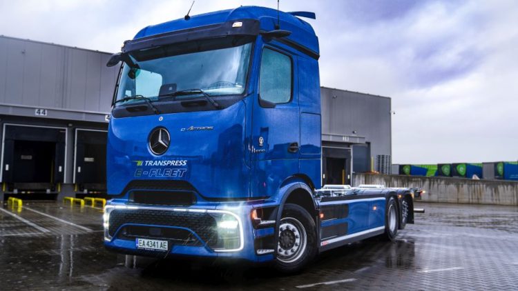 eActros 600 е новата звезда в автопарка на TRANSPRESS