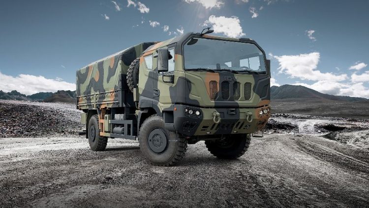 IDV подписа договор с италианската армия за доставка на 1 453 камиона