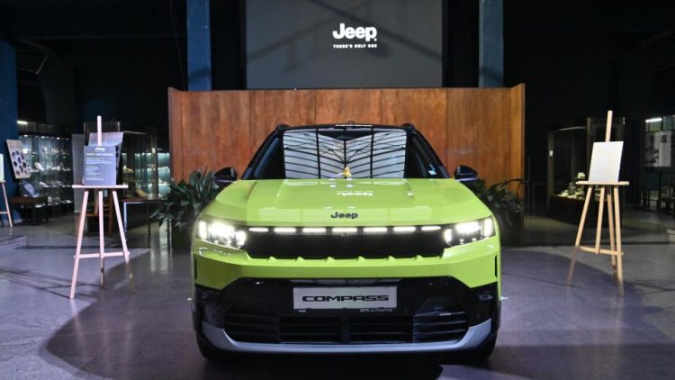 Електрифицираният Jeep Compass дебютира в София