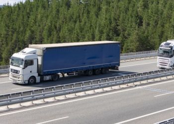 На 3 март се ограничава движението на тежкотоварни камиони над 12 тона в посока София