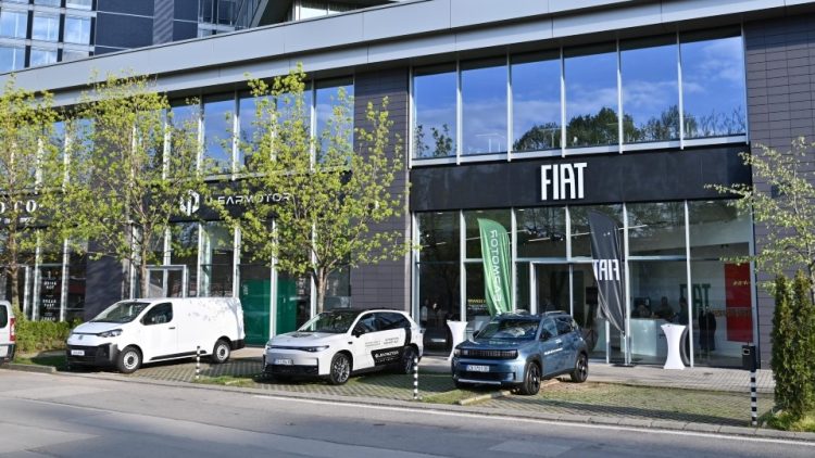 Втори шоурум на FIAT и Leapmotor отвори врати в София
