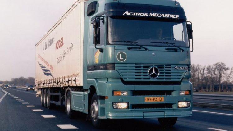 50 години IToY – 1997 MERCEDES-BENZ ACTROS