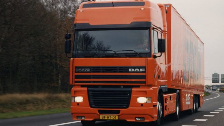 50 години ITOY – 1998 DAF 95XF