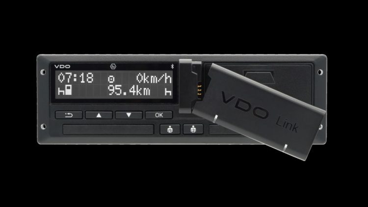 С VDO Link е Plug & Play задължителното сваляне на данни от тахографи е лесно, сигурно и напълно автоматизирано