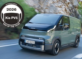Видео: Kia България получи наградата IVOTY 2026 за електрическия PV5