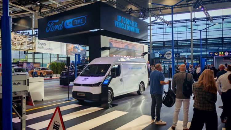 Ford Pro показа новия Transit City и тежкотоварния пикап Ranger Super Duty