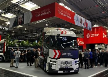 Renault Trucks E-Tech T 780 с пробег от 660 км